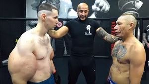 Олег Монгол vs Руки Базуки - смотреть полный бой онлайн () Олег Монгол vs Руки Базуки - смотреть полный бой онлайн